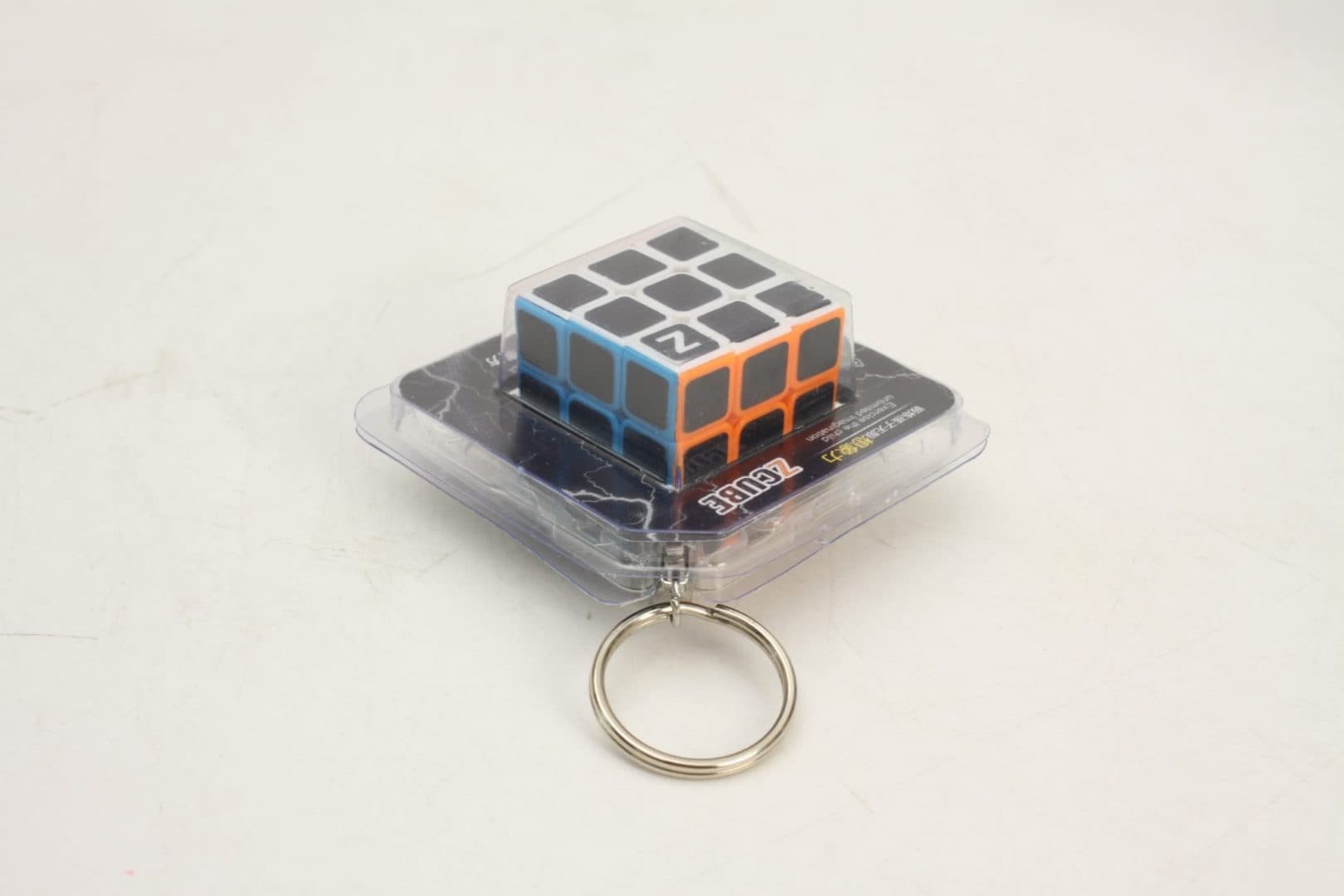 Z-Cube 3x3 keyrings with with carbon-fibre stickers