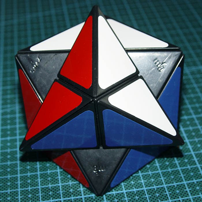 MF8+SmaZ Dino Cube - Black image 4