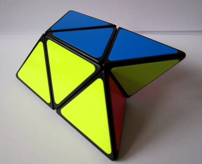 ShengShou Pyramorphix - Black image 7