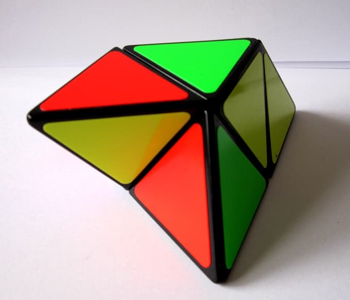 ShengShou Pyramorphix - Black image 10