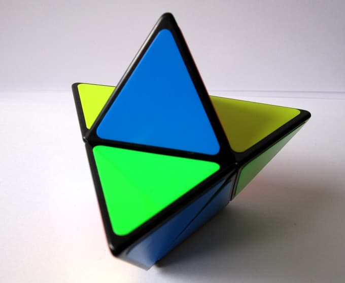 ShengShou Pyramorphix - Black image 12