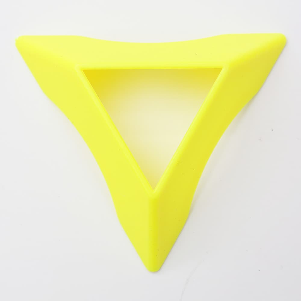Made-in-China cube stand - yellow image 1