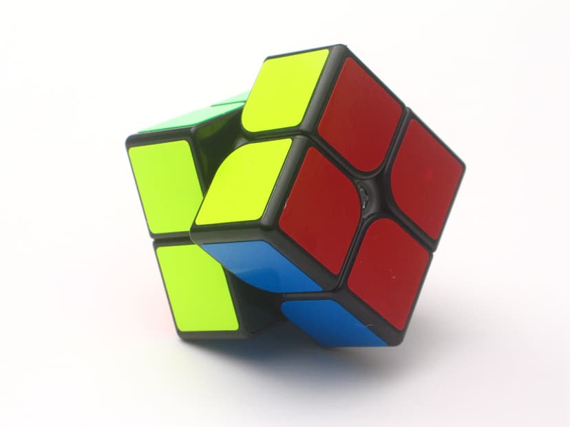 YJ GuanPo 2x2x2 plus - Black image 2