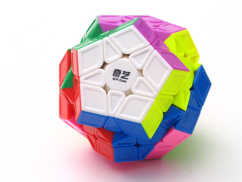 QiYi QiHeng S Megaminx ( sculpture ) image 1