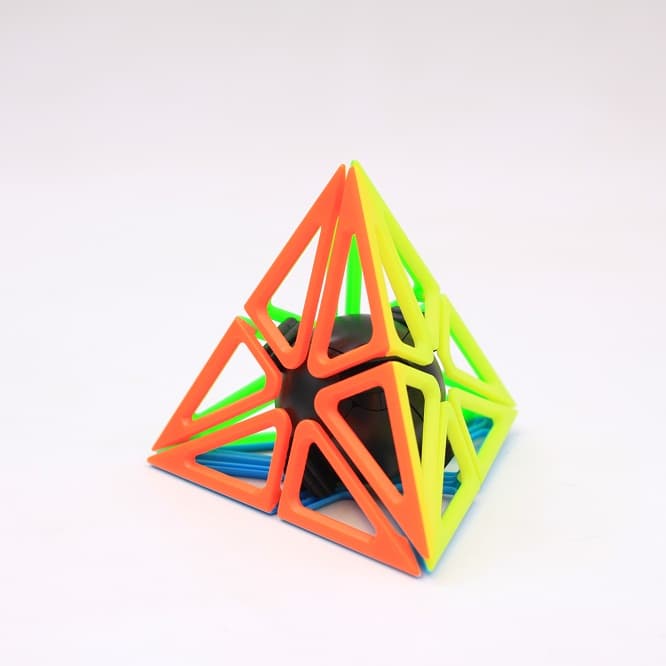 Fangshi Framework pyraminx - Stickerless image 1