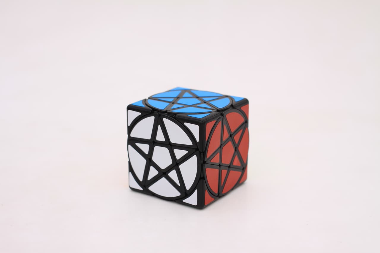 Pentacle Cube - Black image 3