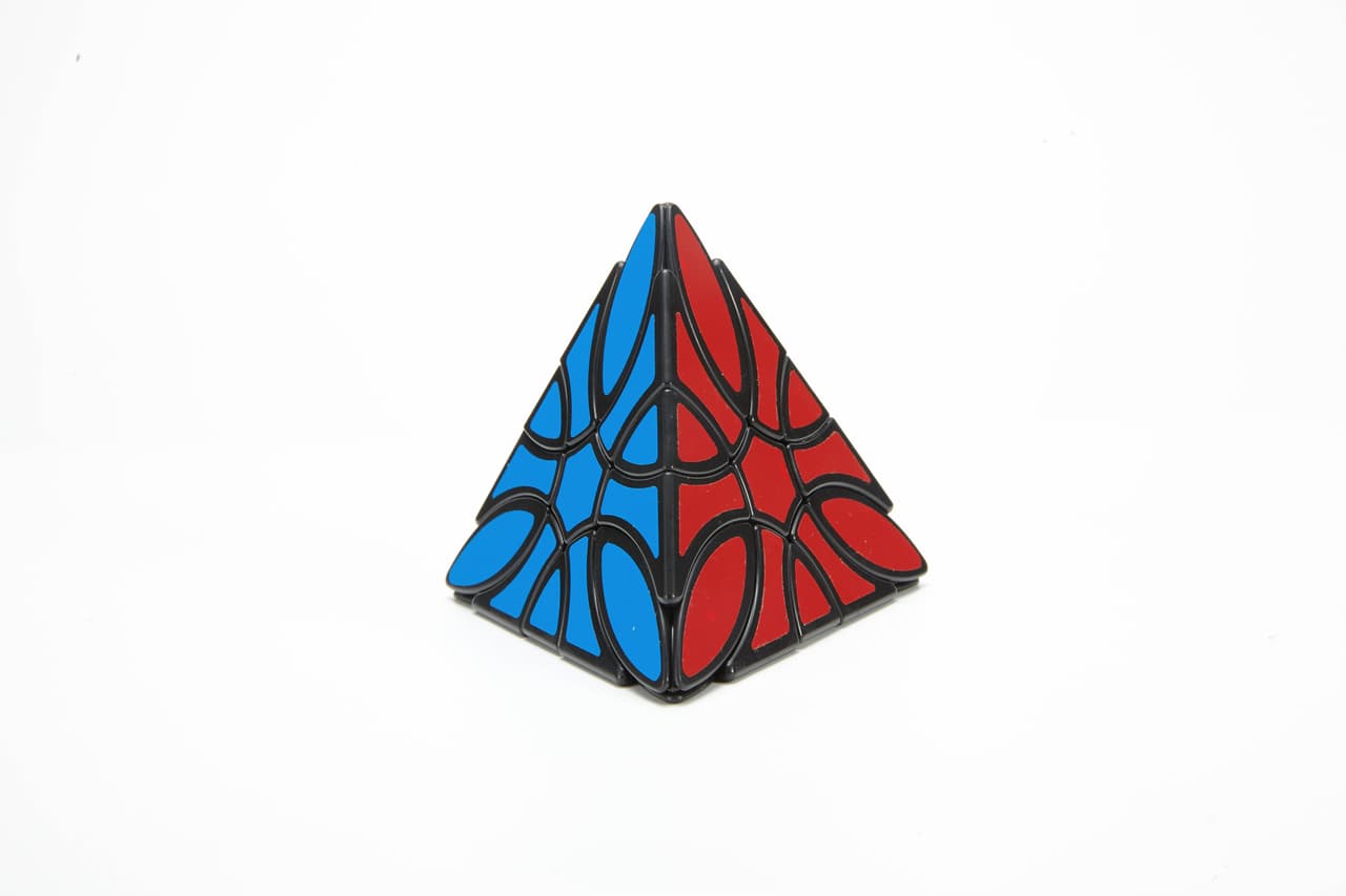 Lanlan Clover Pyraminx Cube image 3