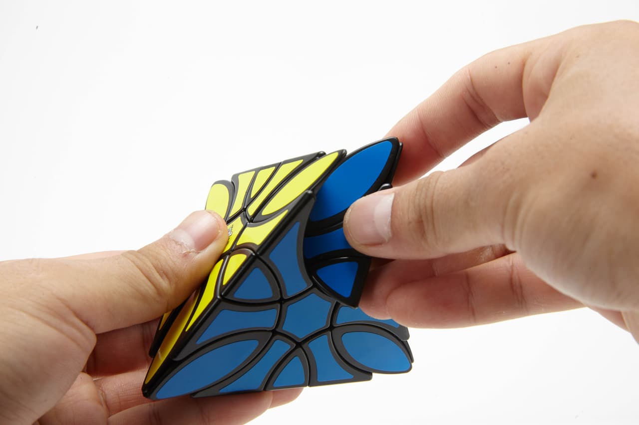 Lanlan Clover Pyraminx Cube image 4