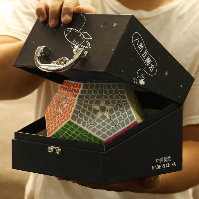 ShengShou 8x8 Megaminx Dodecahedron - White image 5