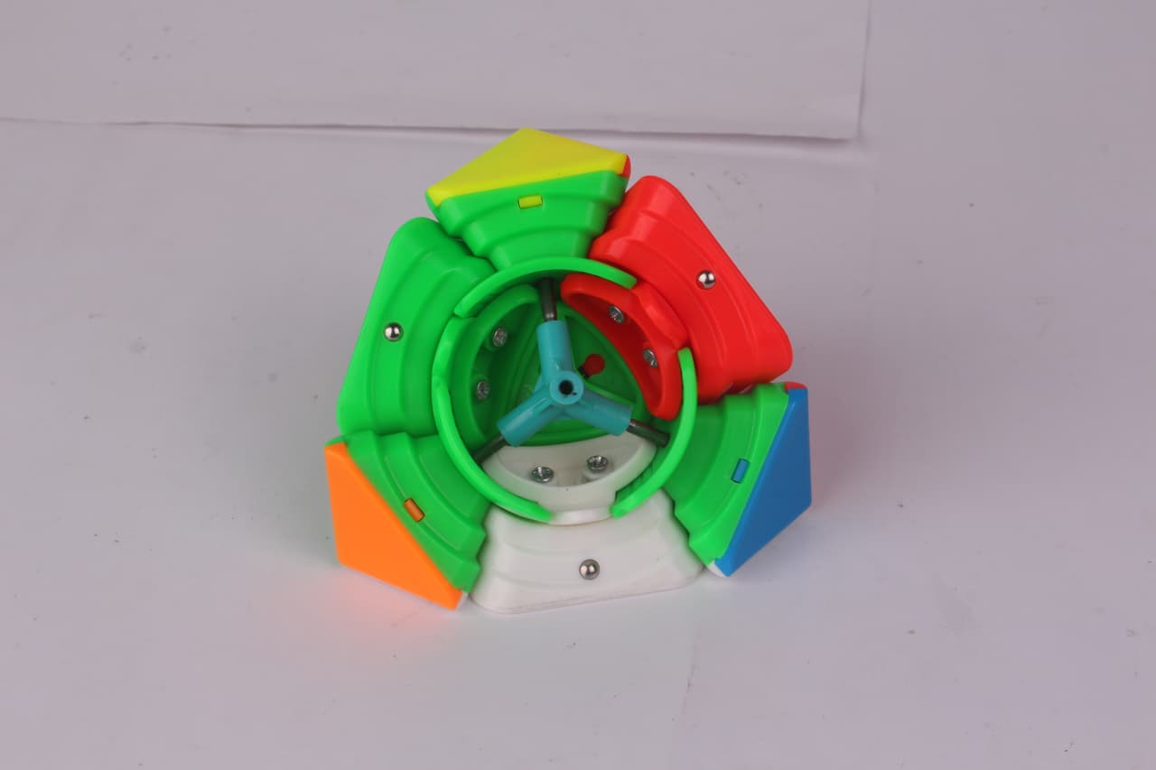 YuXin Little Magic Skewb Cube image 3