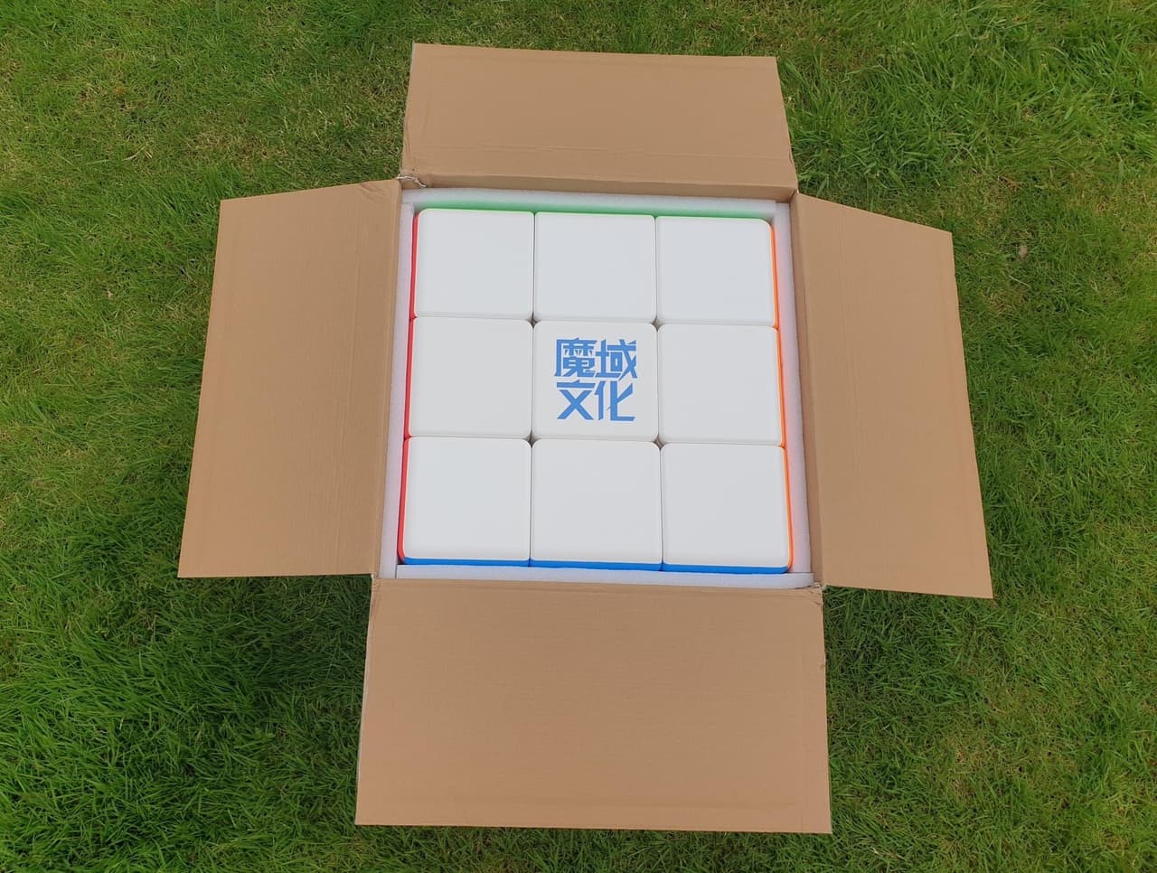 MoYu Cube Chair 3x3 (40CM) image 2