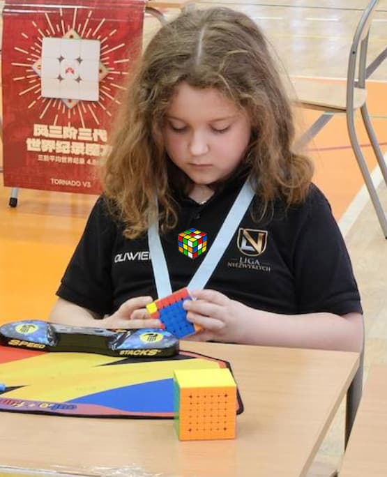 Scrambled-cube Brooch image 3