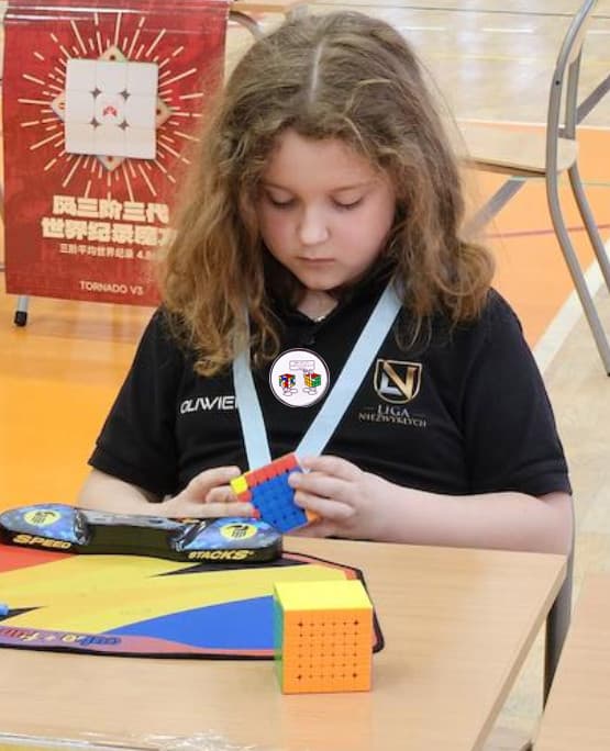 Why-cube Brooch image 3