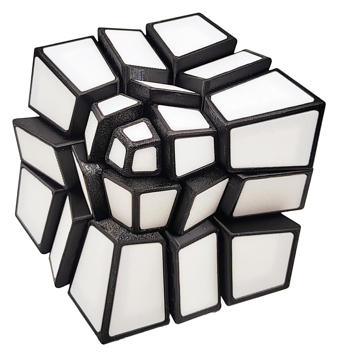 Zee Squished 3x3 Tiled - White image 2