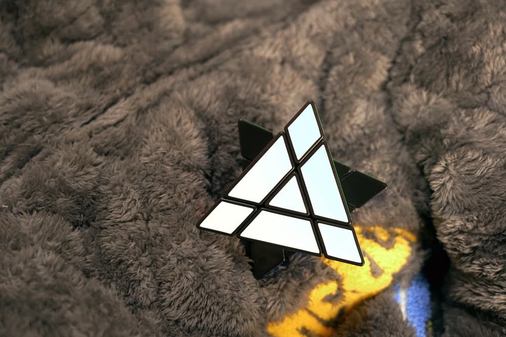 Zee J2 Triangular Prism - Blue image 20